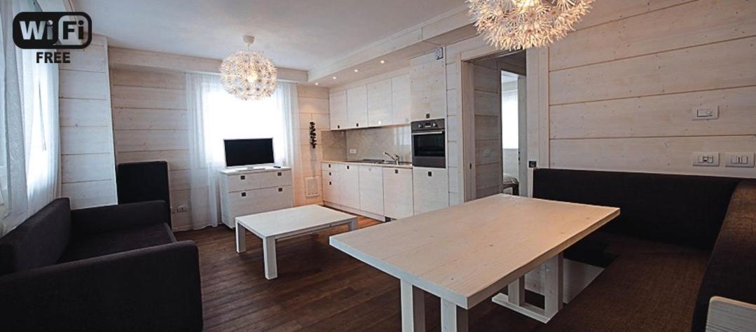 Zoncolan Laugiane Daire Sùtrio Dış mekan fotoğraf